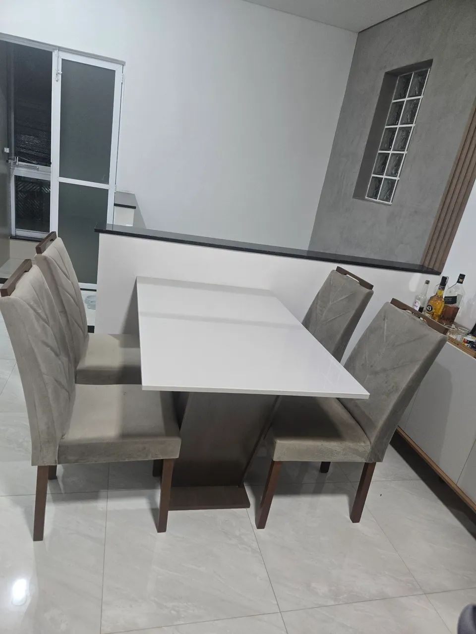 Mesa de jantar com 4 cadeiras - Foto 2