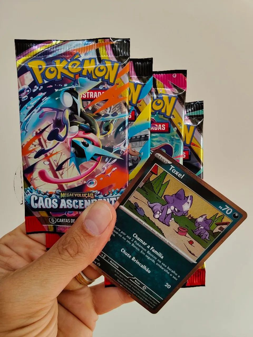 Blister Quadrúplo Pokémon ME04 CAOS ASCENDENTE - Foto 3