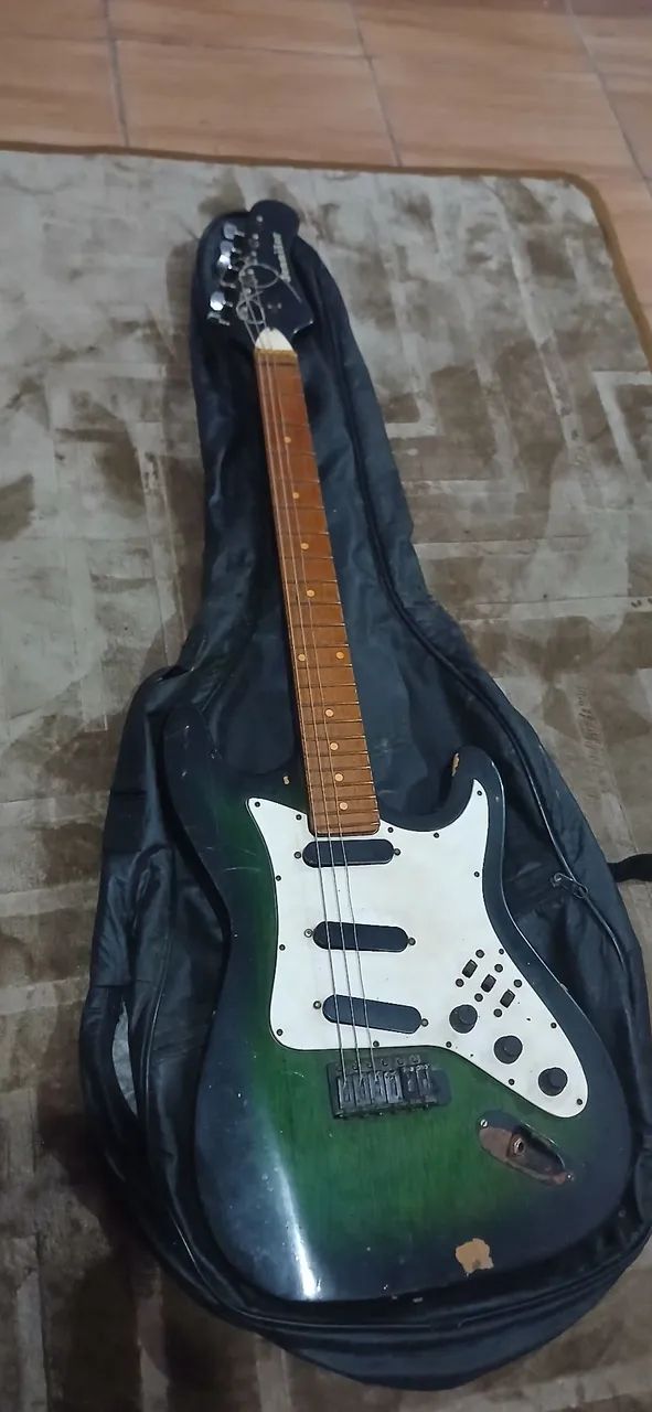 Guitarra Jennifer  - Foto 2