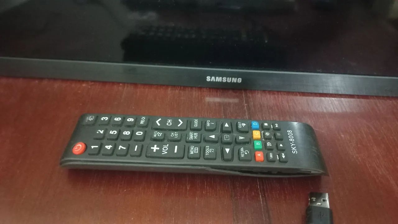Vendo TV Samsung 32 pol smart - Foto 2