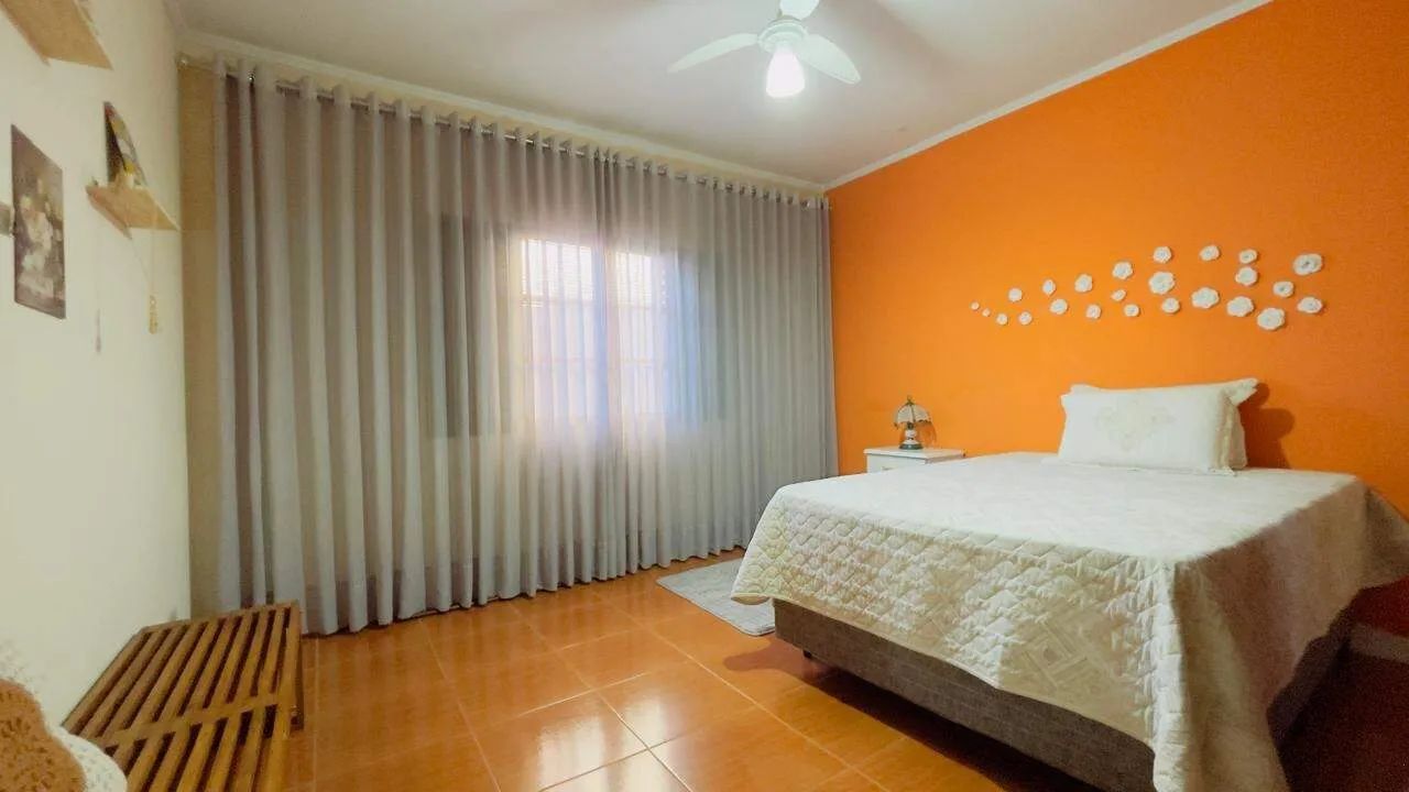 Casa 3 Quartos à venda no Jardim Nova Itália com 176 m². - Foto 3