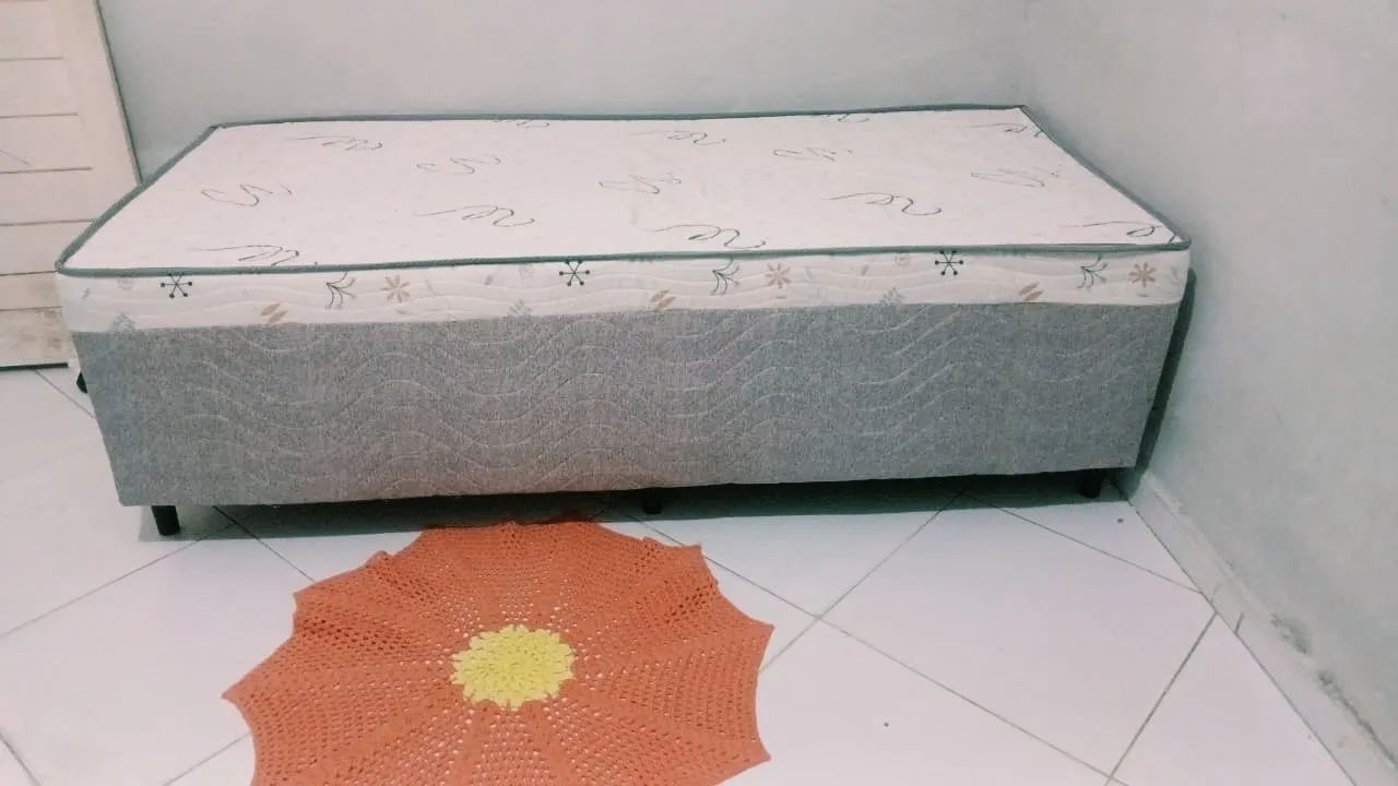 Cama de solteiro box 