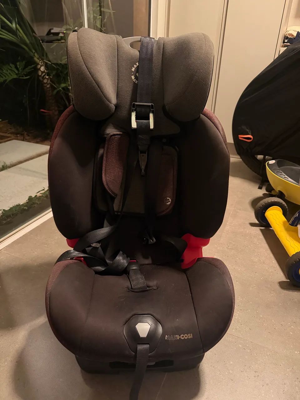 Cadeirinha Maxi-Cosi Original - Excelente Estado - ISOFIX - Foto 3