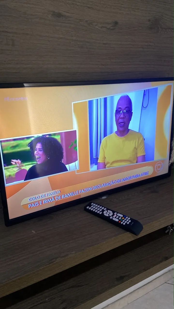 Painel e Televisão AOC 32 - Foto 2