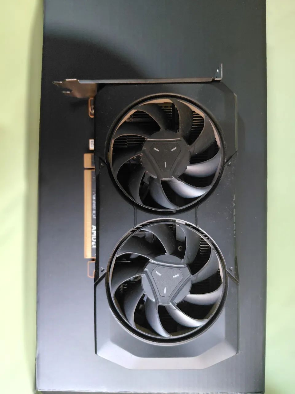 RX 7600 