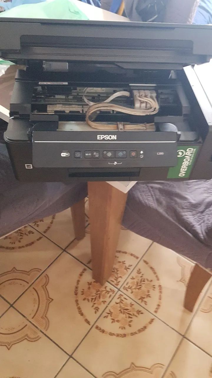 Impressora epsom  l395 com defeito