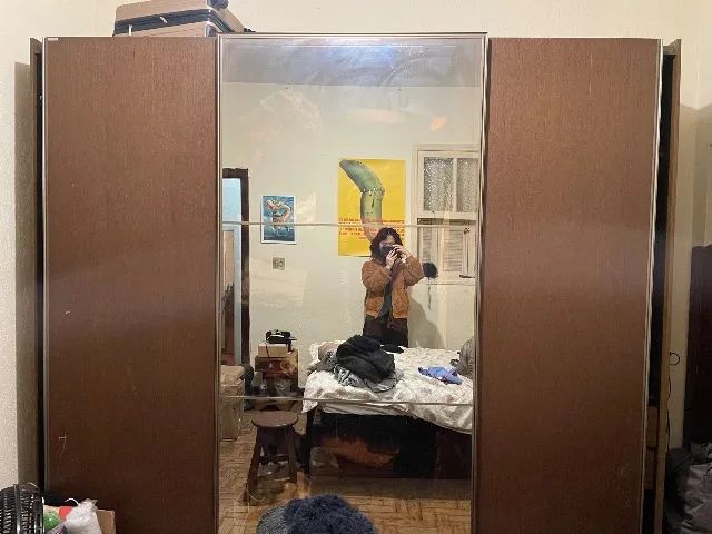 Guarda roupa de casal com espelho  - Foto 2