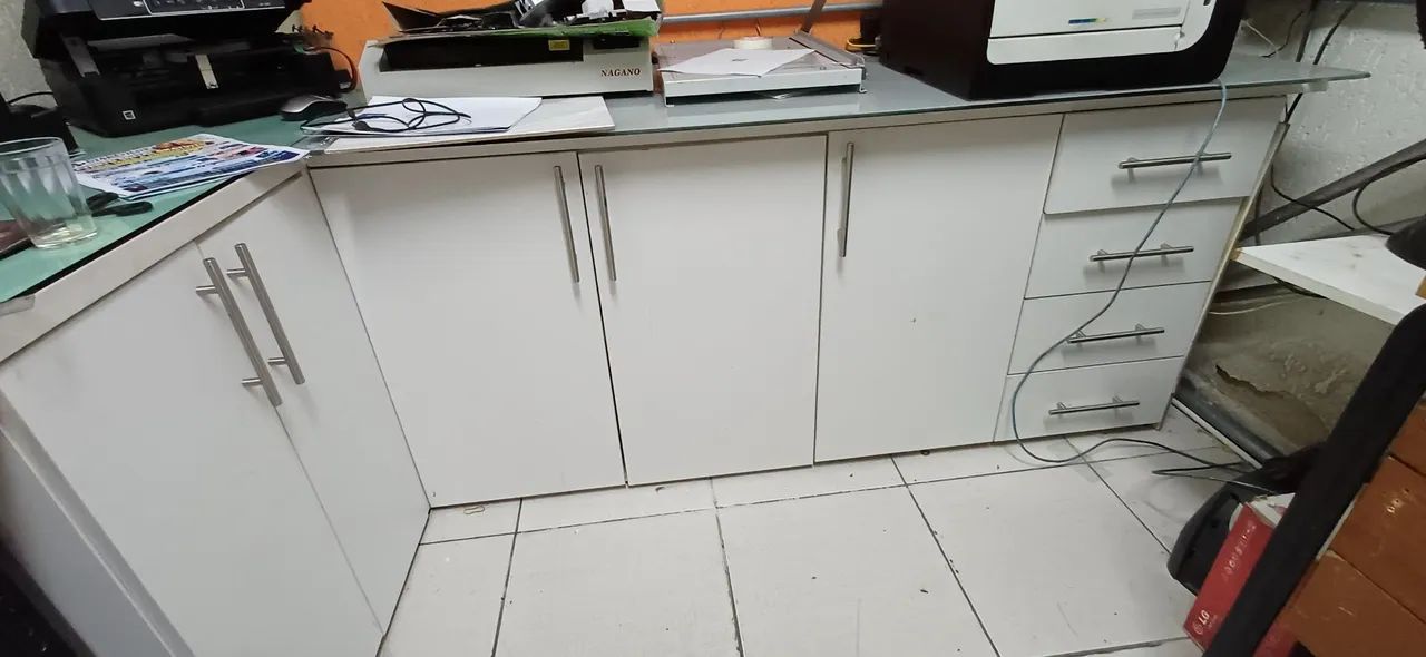 Balcões em MDF em L - Foto 2