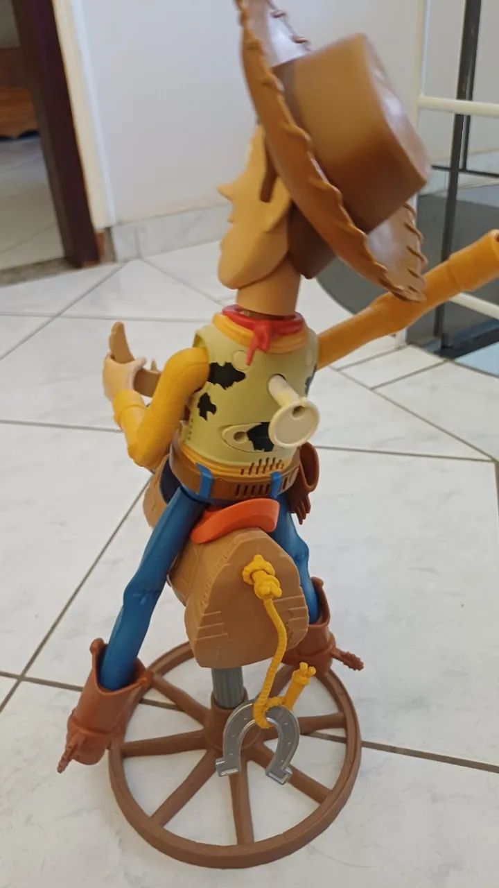 Woody com touro Toy story - Foto 5