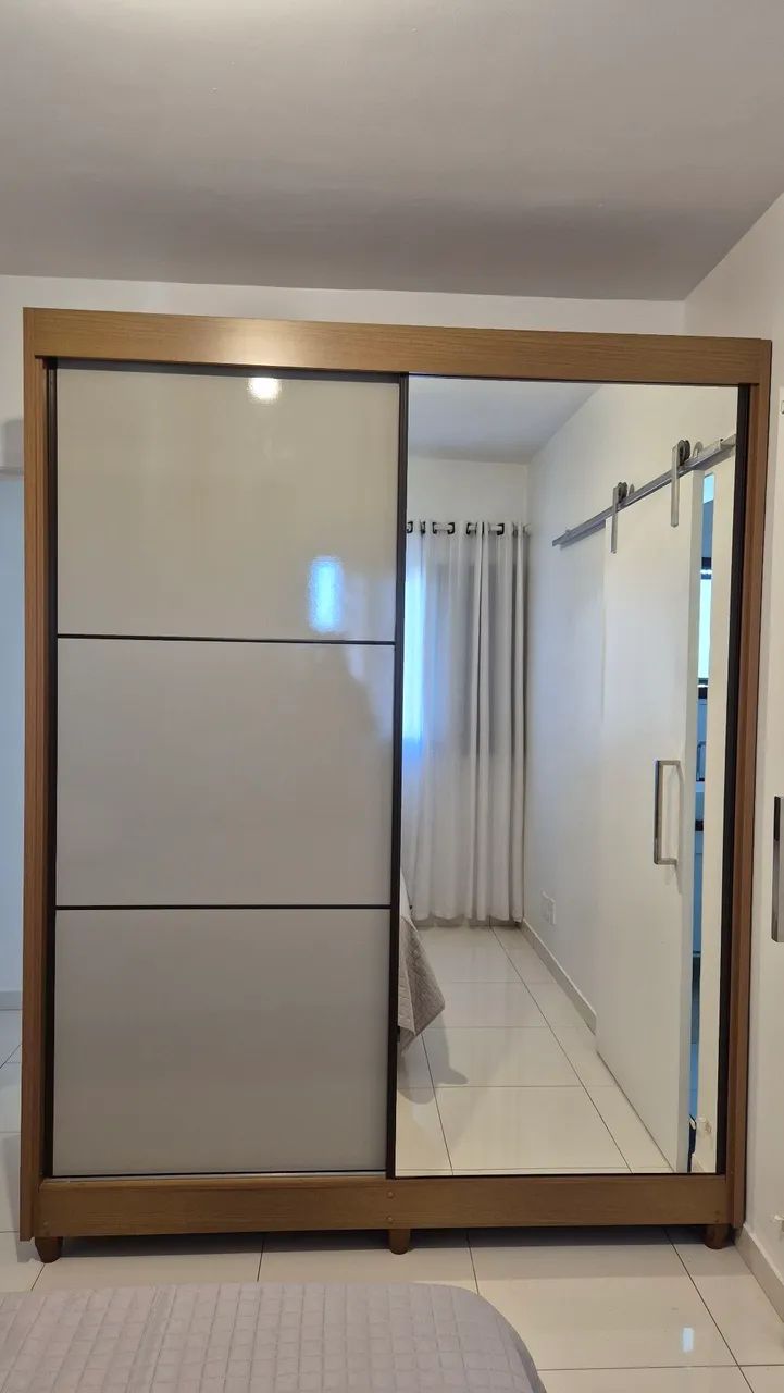 Guarda roupa MDF / 2 portas de correr com espelho - Foto 2