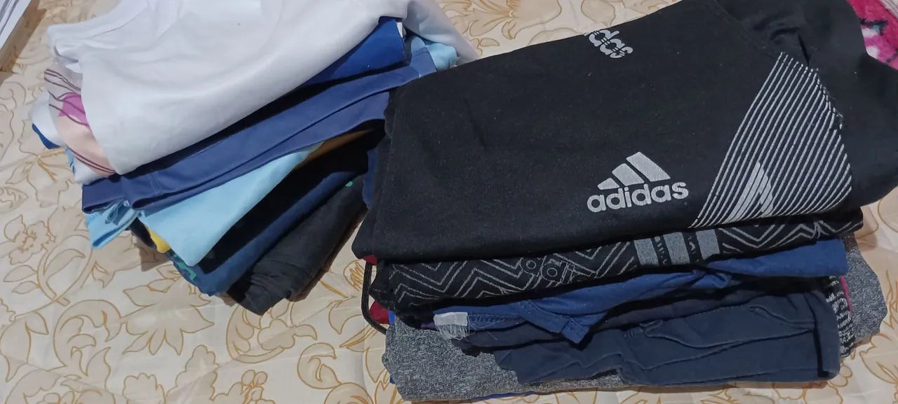Roupas para doação.