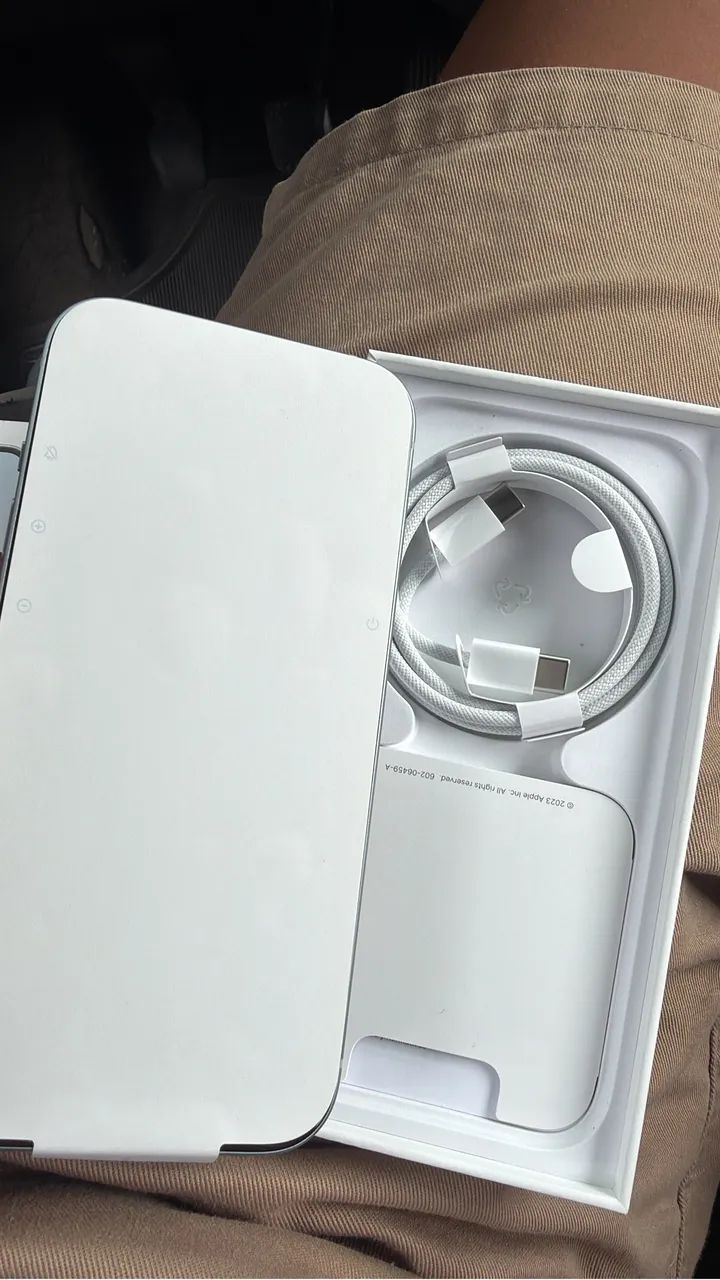 iPhone 15  - Foto 2