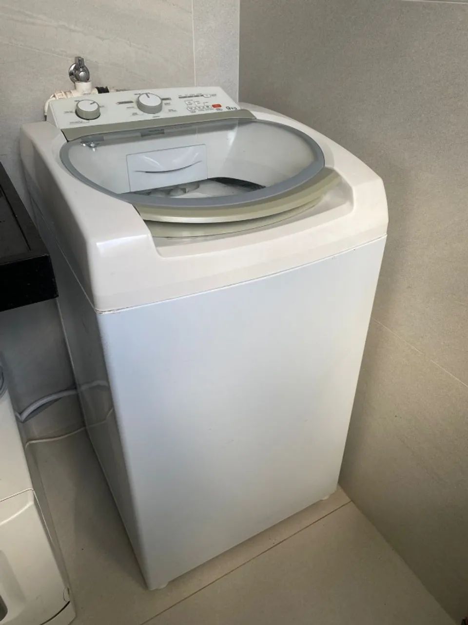 Maquia de lavar - Brastemp -  9 kg - 127V - filtro de fiapos dupla camada - ótimo estado