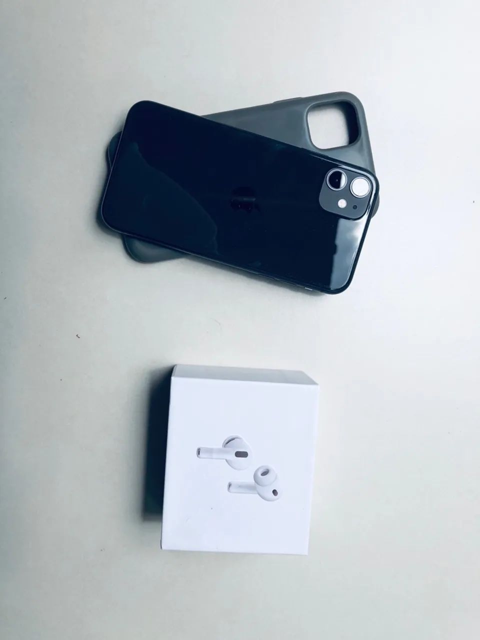 iPhone 11 + air pods pro 3 ? mais brindes "