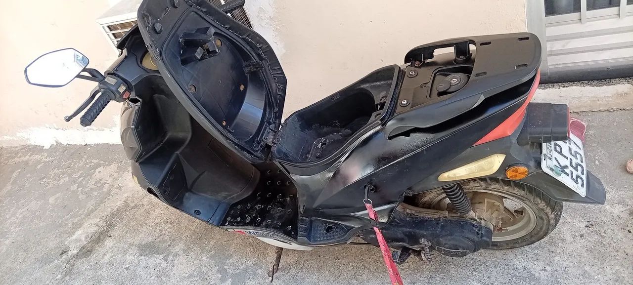 Vendo moto automática  - Foto 2