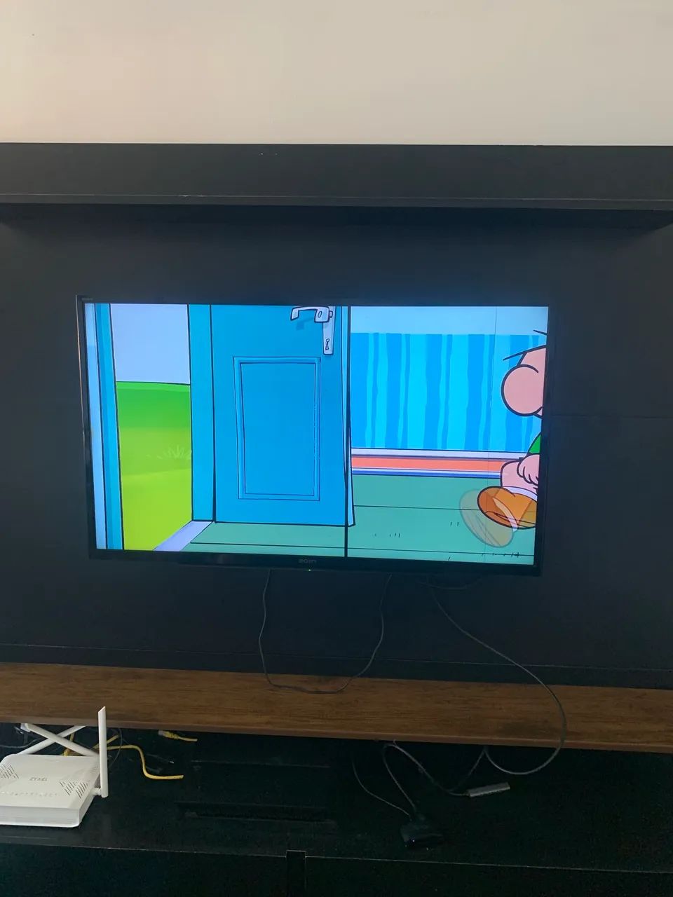 Televisão e painel  - Foto 4