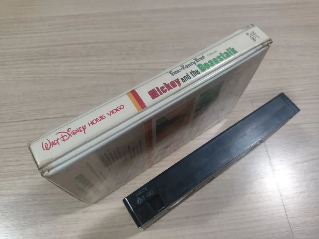 VHS Importado Mickey e o Pé de Feijão (Mickey And The Beanstalk