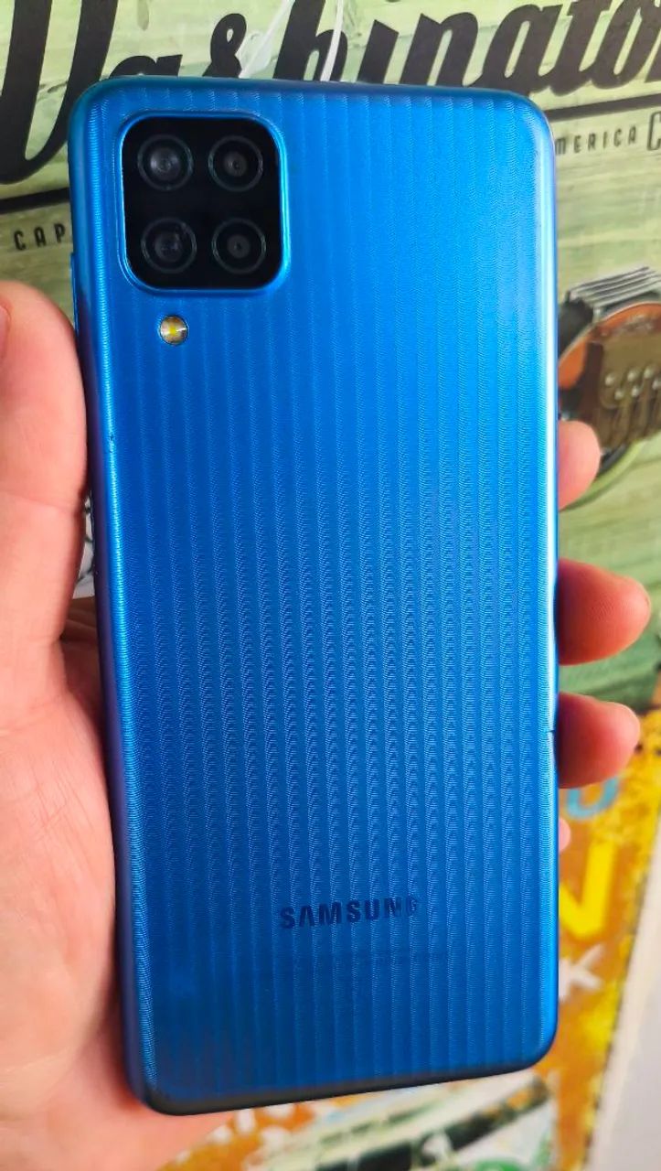 SAMSUNG M12- 64-GB