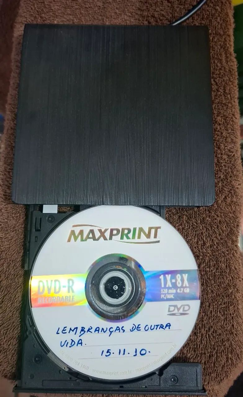 Vendo leitor tocador de DVD e CD externo ,(De brinde um mini teclado) - Foto 2