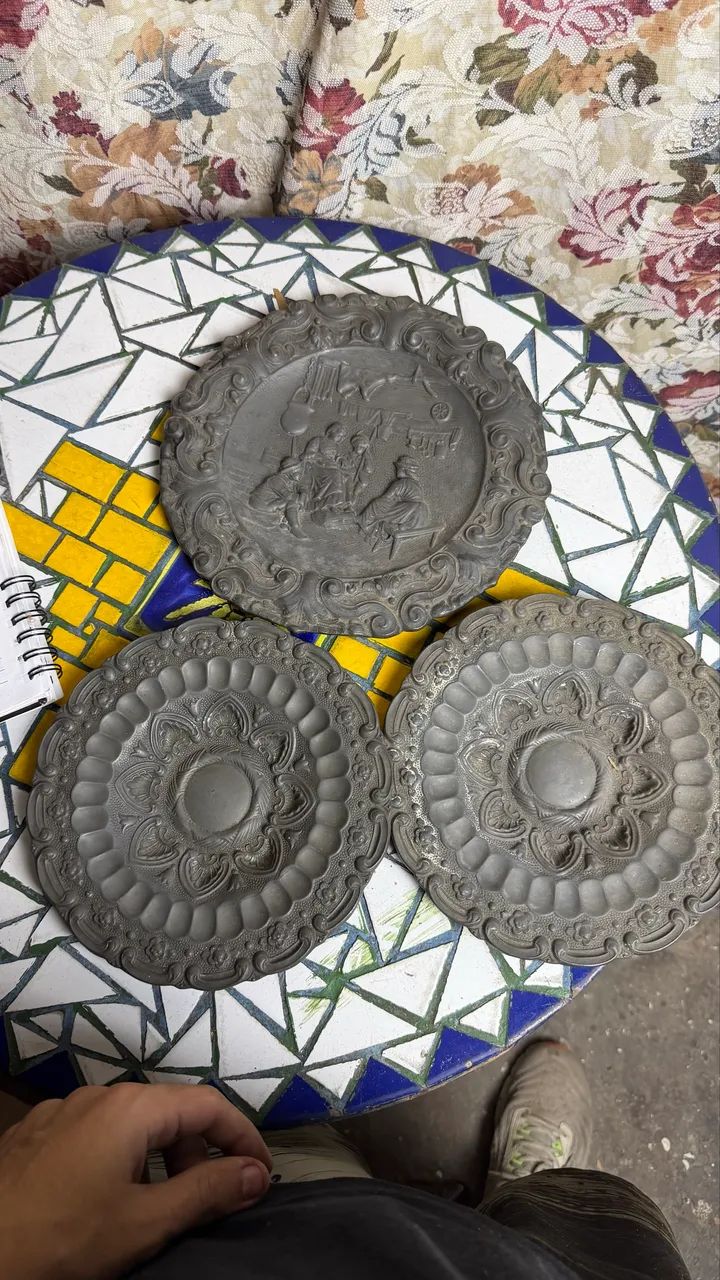 Pratos de parede de estanho 