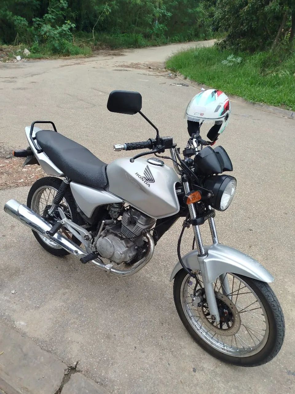 Moto tinta 150