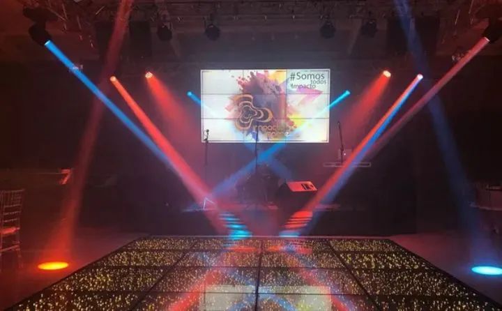 Pista de dança, som, iluminação e dj