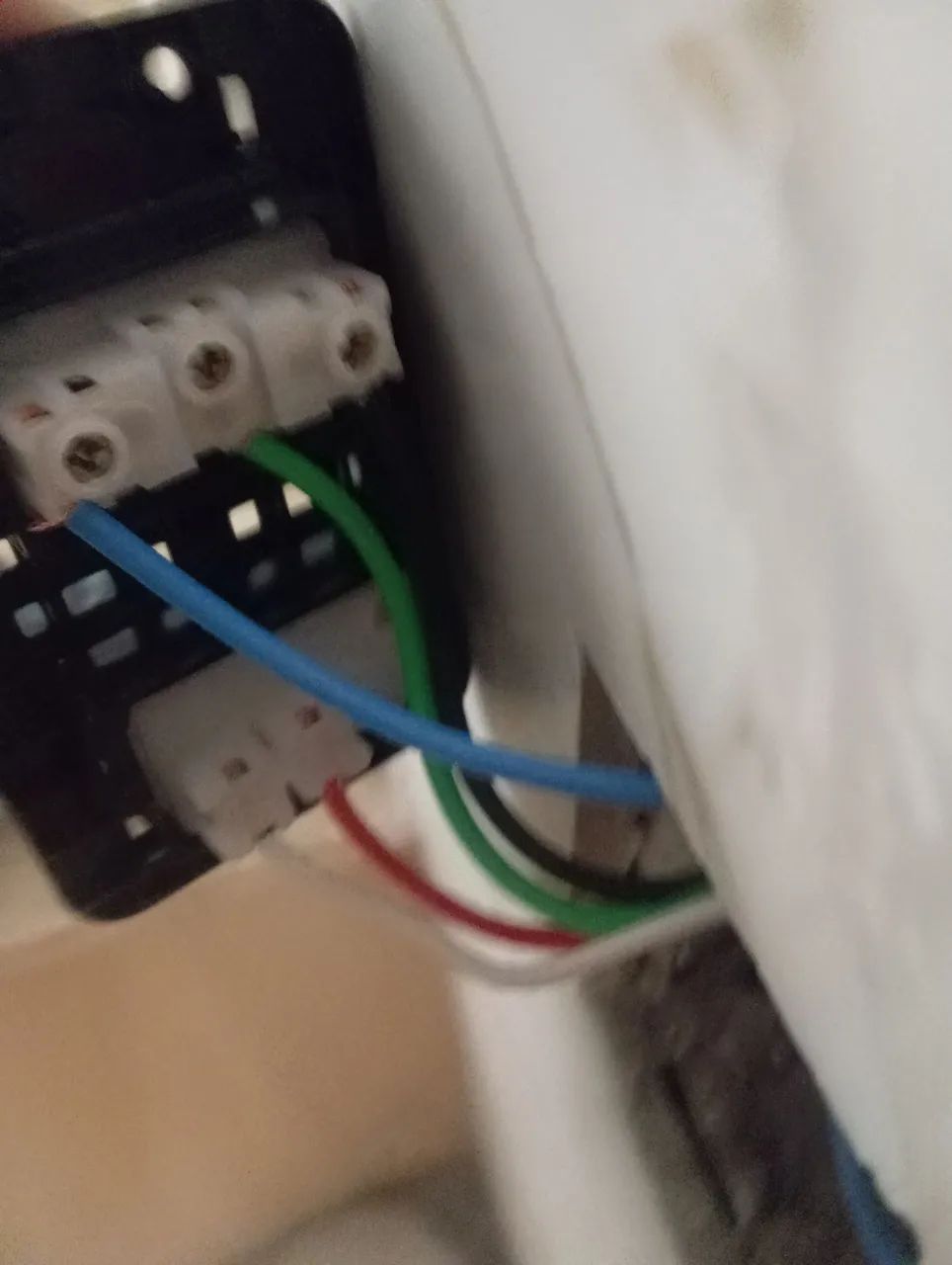 Eletricista profissional 24 horas  - Foto 3