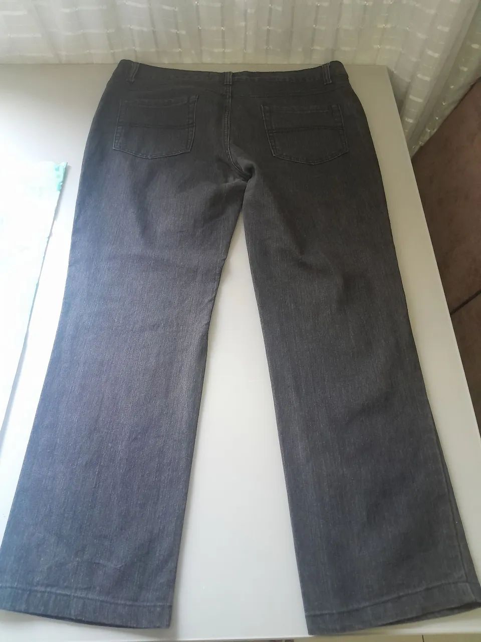 Calça Preta, cintura baixa e corte reto - Foto 2