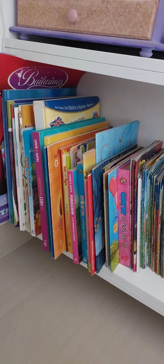 Lote de mais de 30 livros infantis  - Foto 2