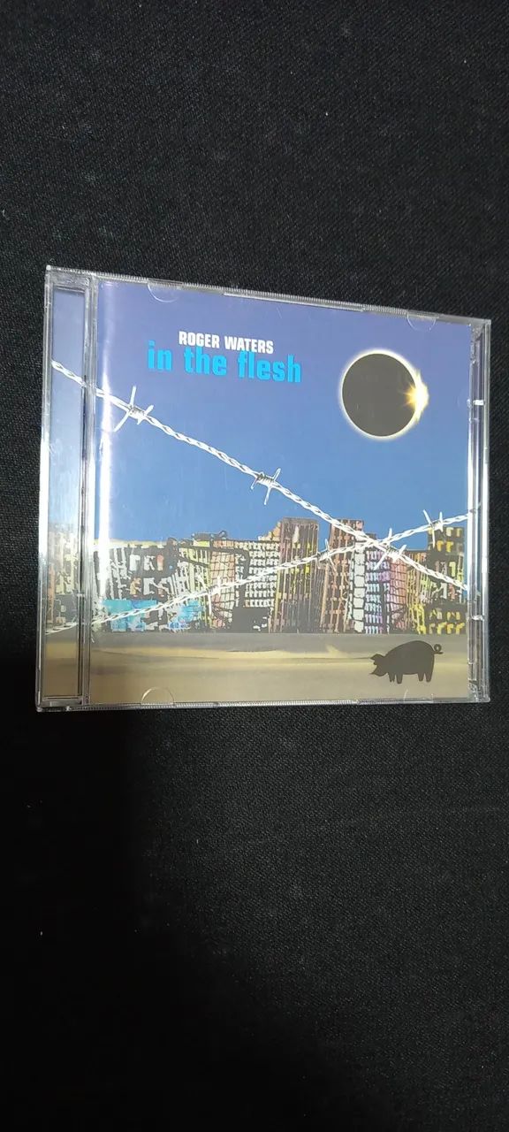 Cd roger waters in the flesh