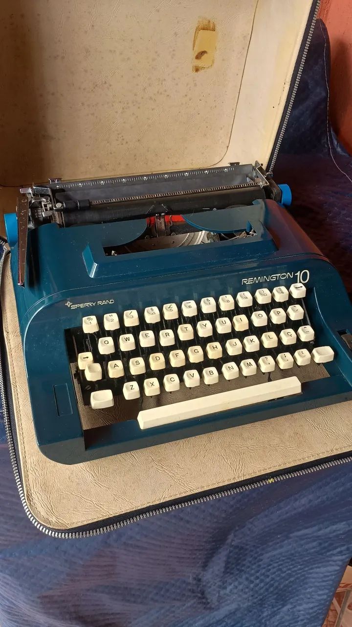 Máquina de escrever  - Foto 3