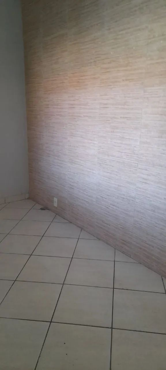 Alugo .casa sem garagem  - Foto 5