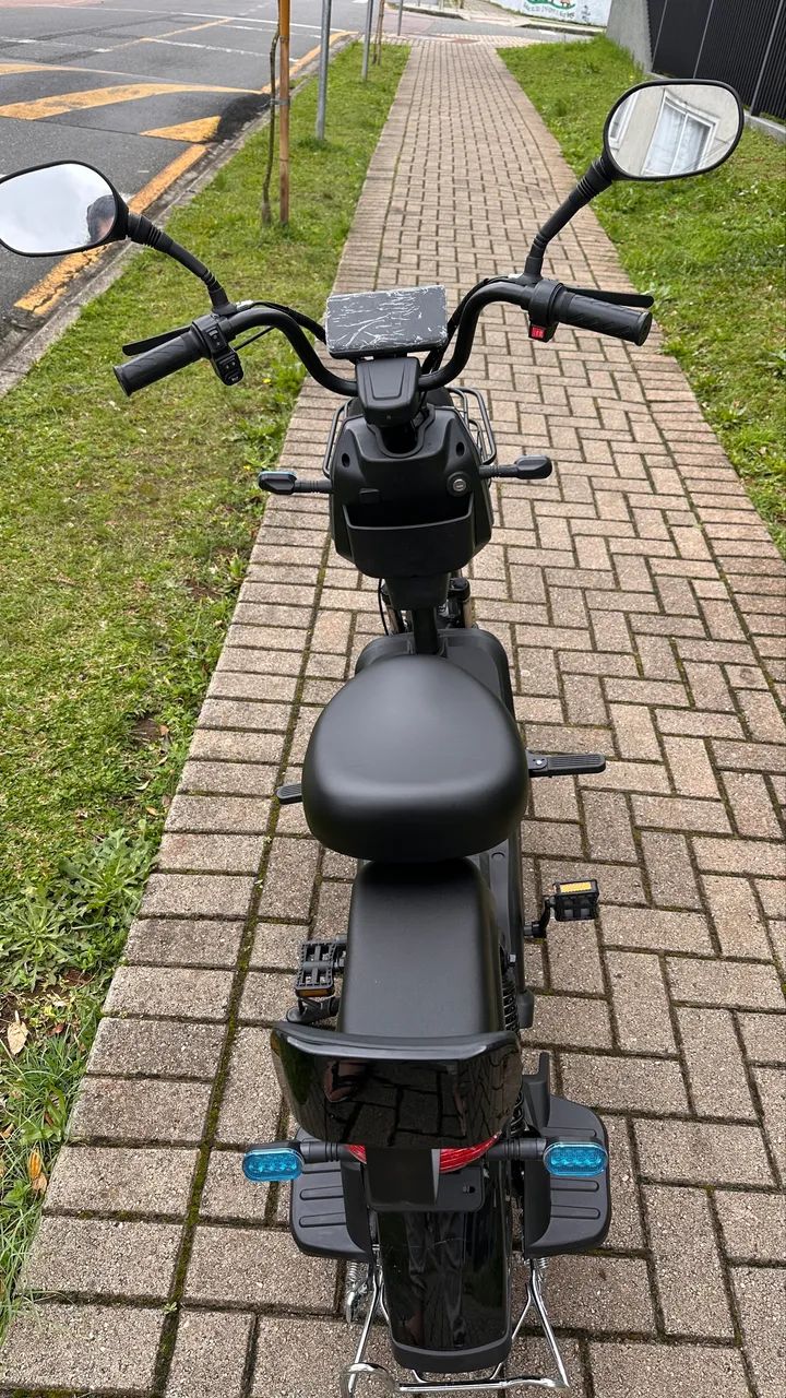 Bicicleta elétrica preta - Foto 4