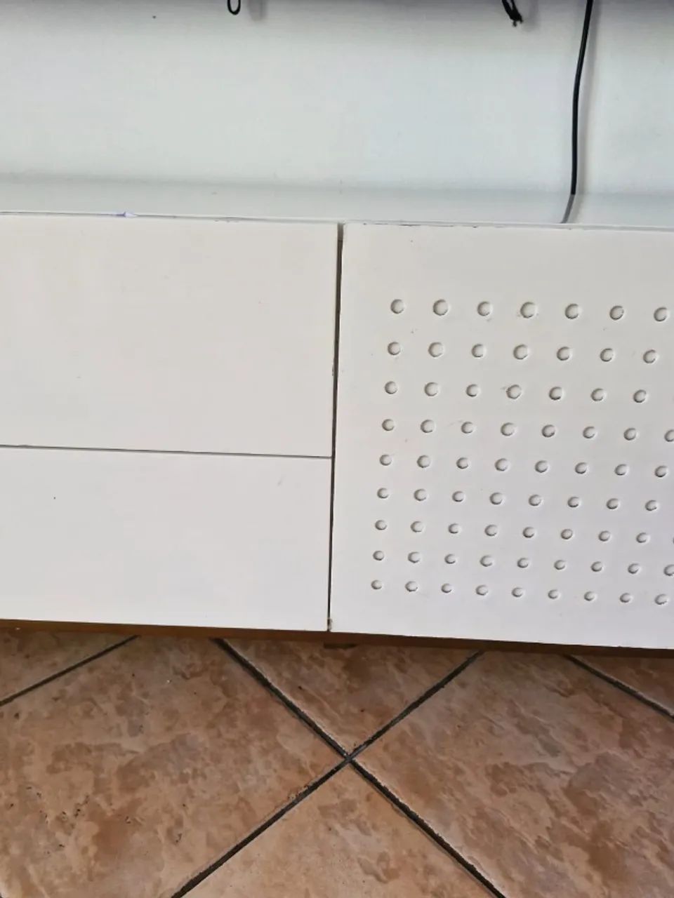 Rack Móvel de sala branco - Foto 2
