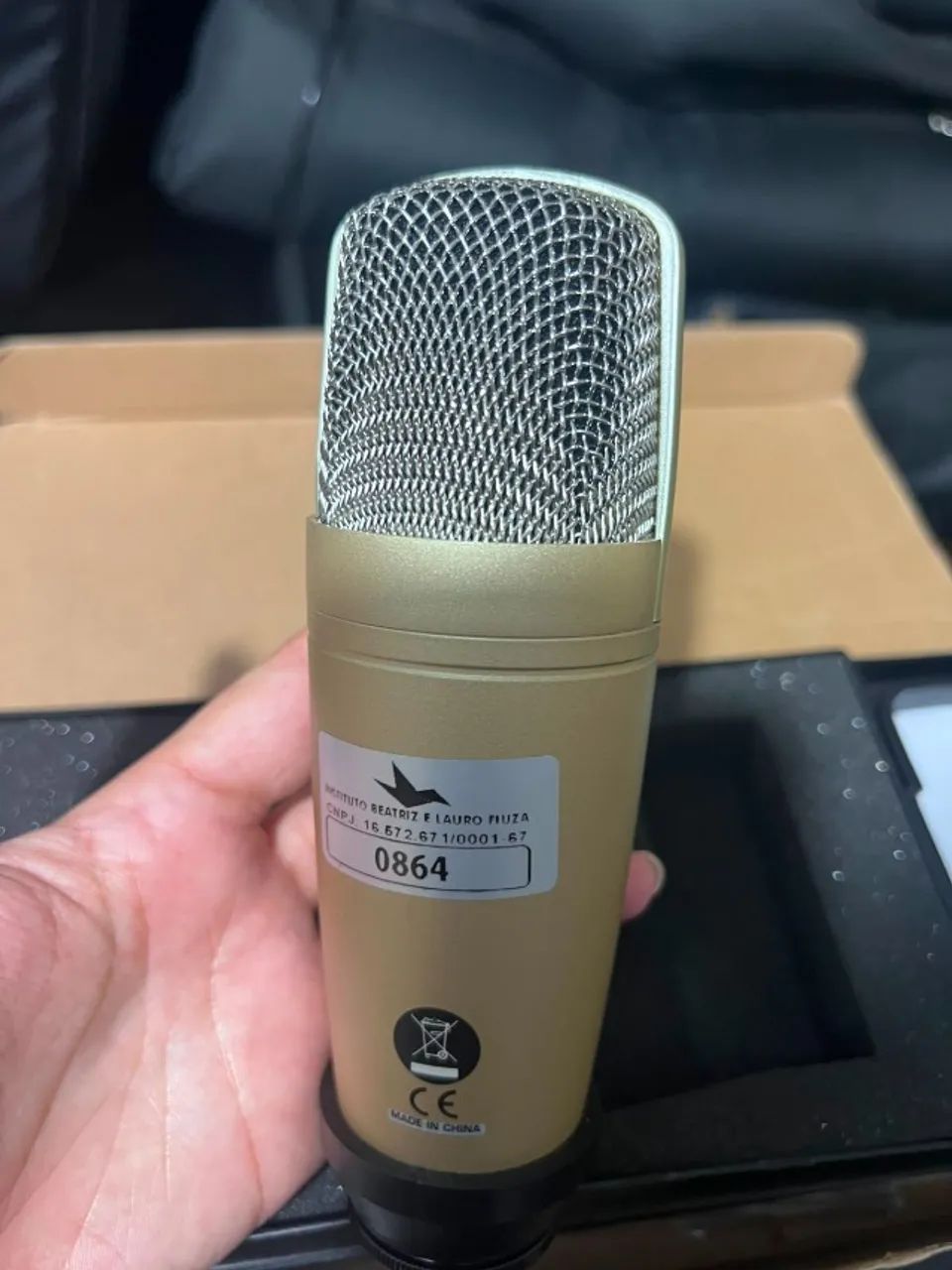 microfone condensador de estúdio Behringer C-1