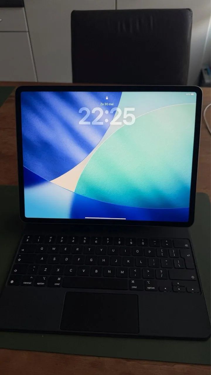 iPad Air 13? M3 128GB + Magic Keyboard + Apple Pencil Pro - Foto 2