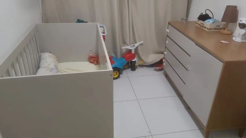 Berço e cômoda infantil qiarro completo bebê  - Foto 4