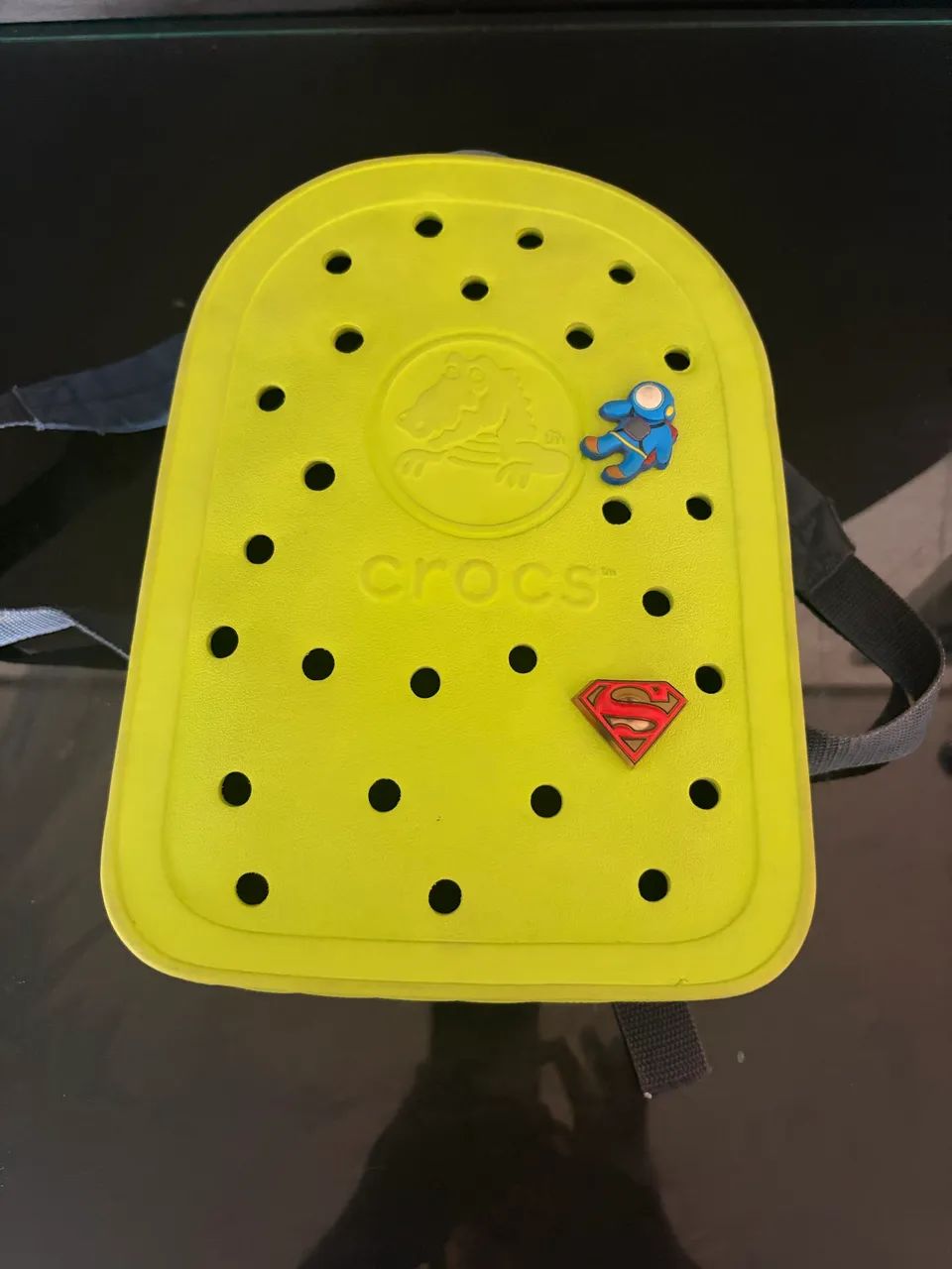 Lancheira da crocs com jibbitz - Foto 2