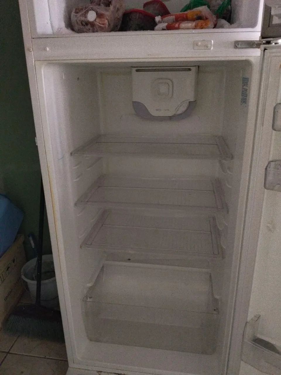 Geladeira Eletrolux DC49A 