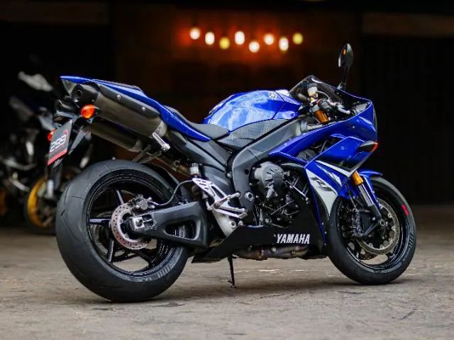 YAMAHA YZF R-1 - Foto 3