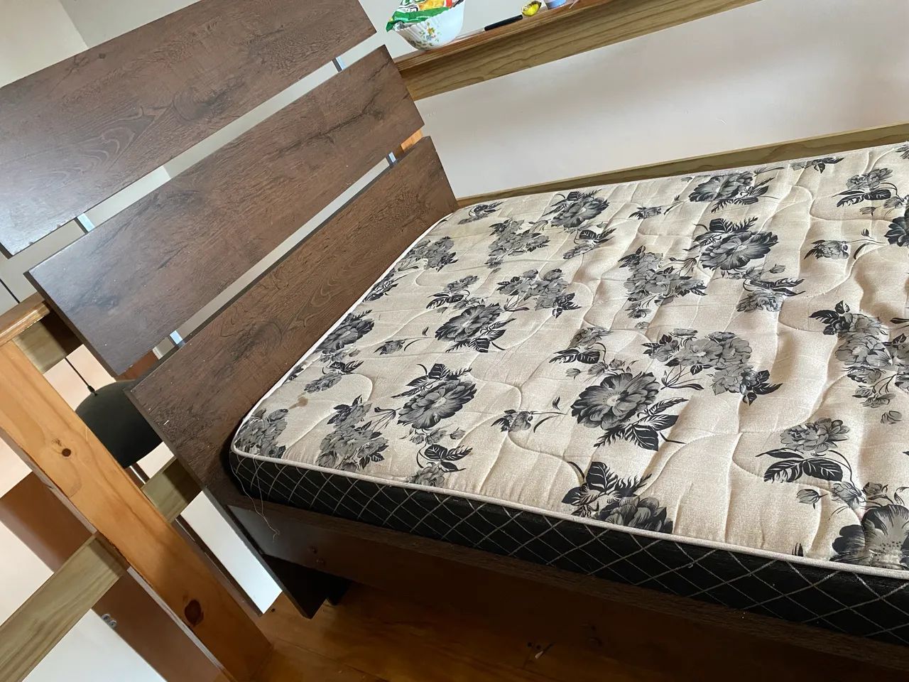 cama de solteirão e colchão  - Foto 3