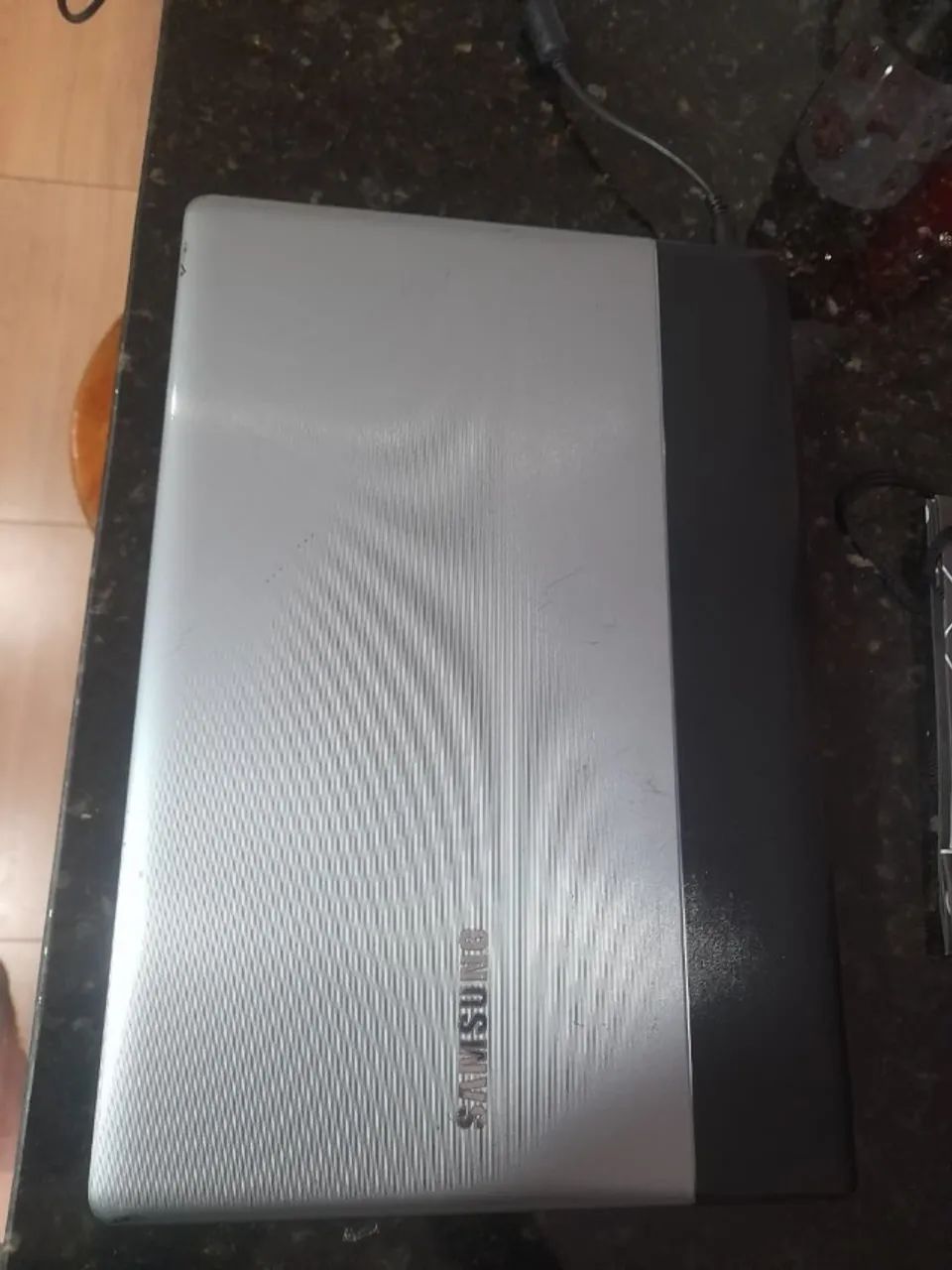 Notebook Samsung 4gb ram vendo ou troco - Foto 3