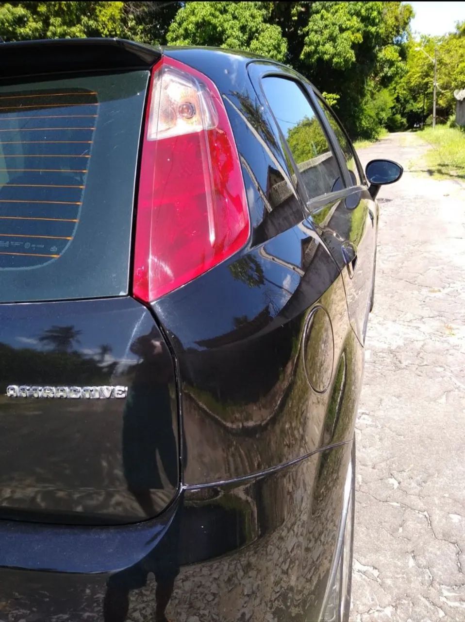 Fiat Punto Attractive 1.4 Fire Flex 8V 5P 2012 - Foto 3