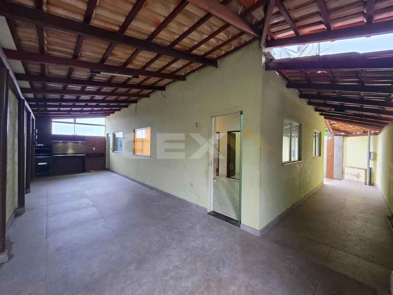 Casa à Venda com 03 Quartos no Bairro Vale do Sol em Divinópolis MG.
