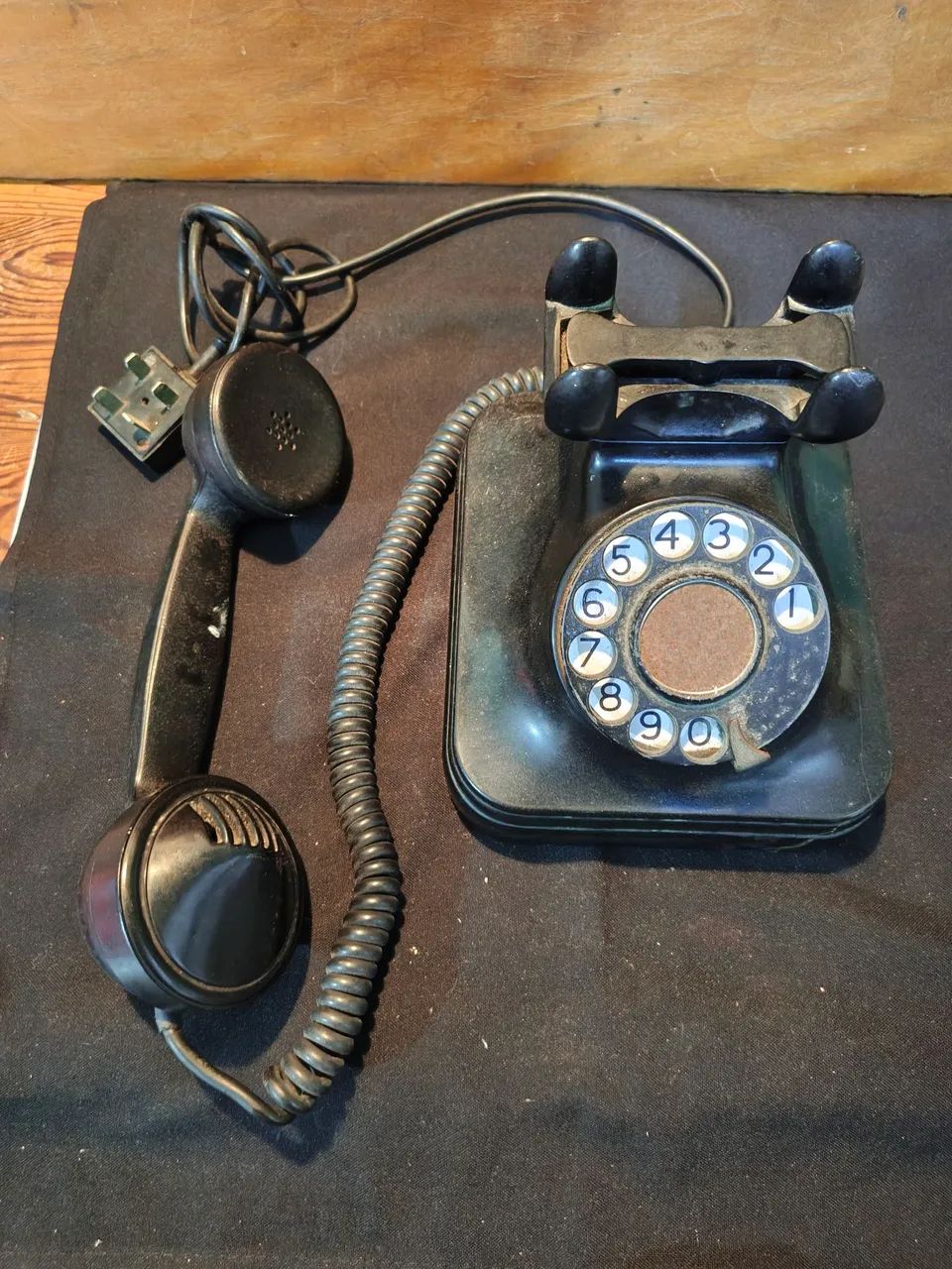Antigo telefone em baquelite  - Foto 2
