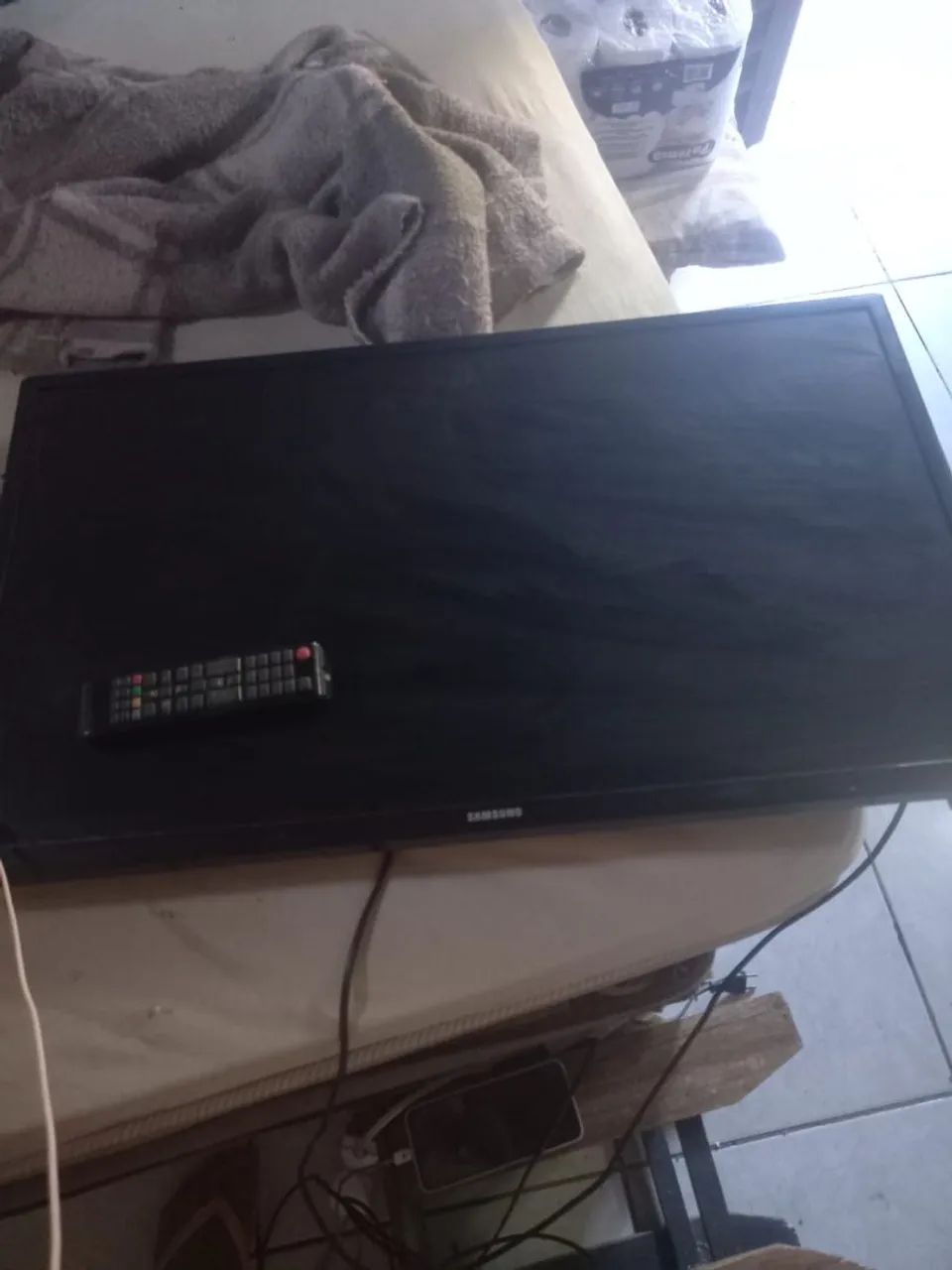 TV 32" semi nova pouco uso  - Foto 2