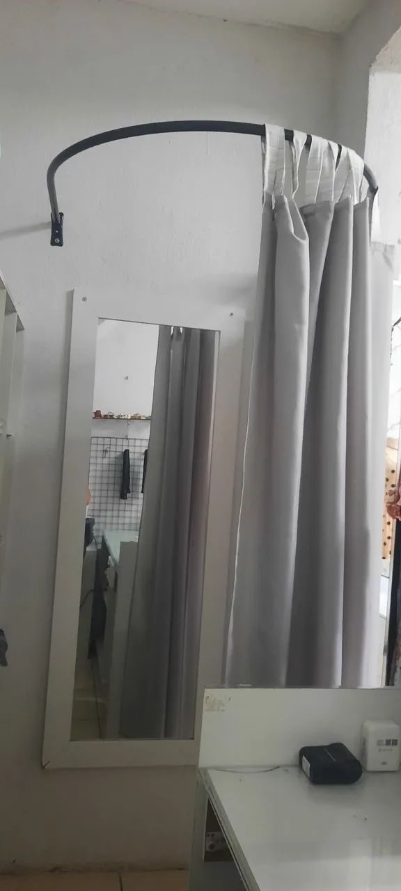Provador de Roupa com cortina