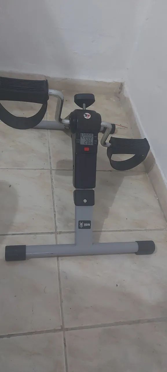 Mini Bicicleta Ergometrica com display - Foto 2