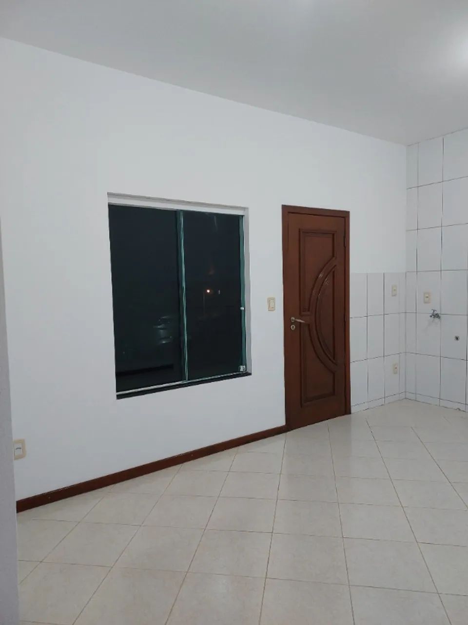  Casa de 2 quartos e garagem - Foto 4