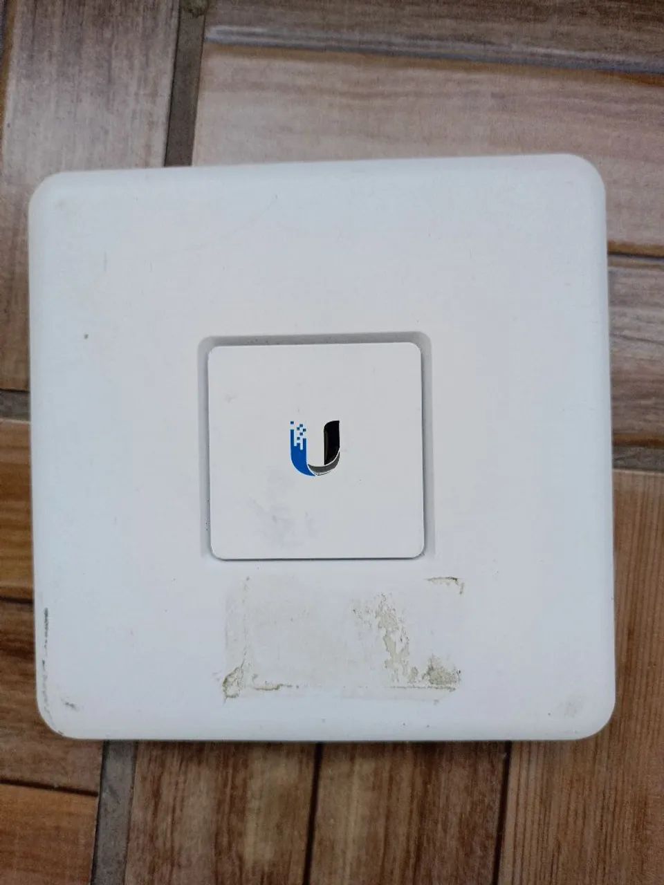  Ubiquiti UniFi Security Gateway (M/N: USG) 